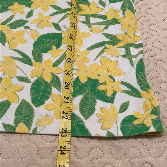 Basic Editions Size Large Spring Flowers T- Shirt - Picture 7 of 12